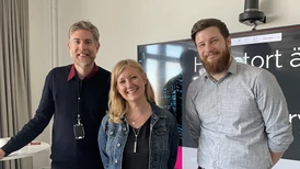 Gruppbild på Linus Ekström, Cecilia Hjertzell och Simon Piquer